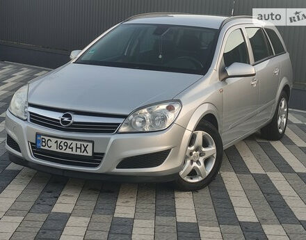 Opel Astra 2008 года