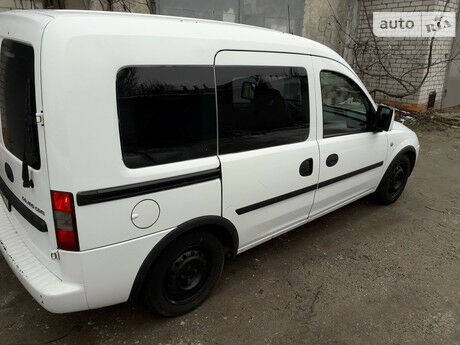 Opel Combo пасс. 2008 года