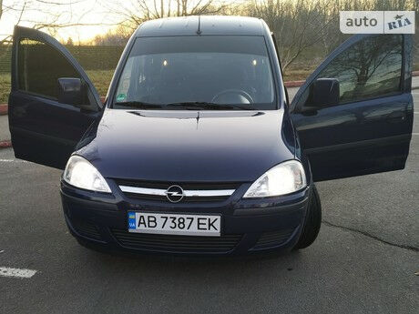 Opel Combo пасс. 2004 года