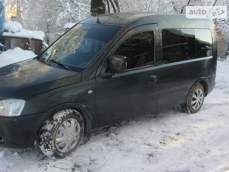 Опель Комбо пасс. 2003 року Opel Combo пасс. 2003 року