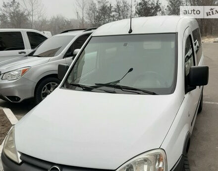 Opel Combo пасс. 2009 року