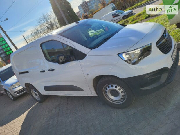 Opel Combo 2023 року