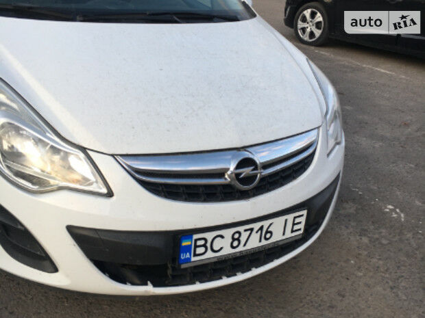 Opel Corsa 2011 року