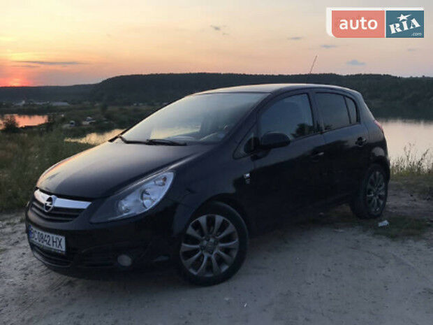 Opel Corsa 2010 года