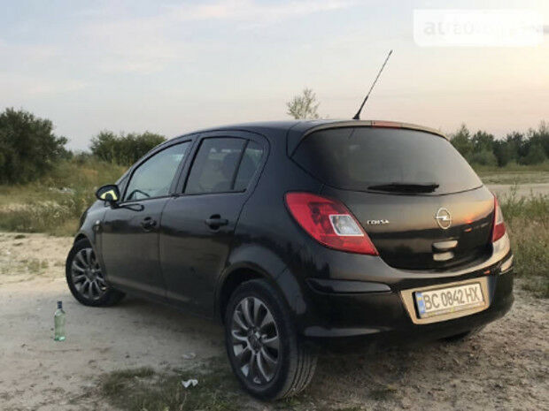 Opel Corsa 2010 року