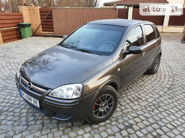 Opel Corsa 2004 року