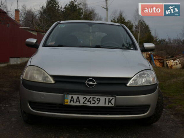 Opel Corsa 2001 року