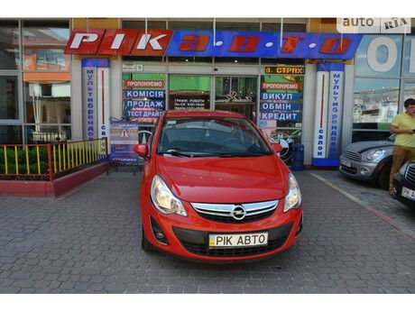 Опель Корса 2013 года Opel Corsa 2013 года