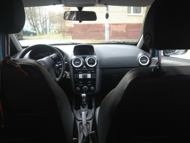 Opel Corsa 2010 года