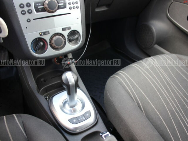 Opel Corsa 2008 года