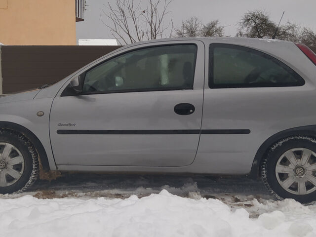 Opel Corsa 2001 року