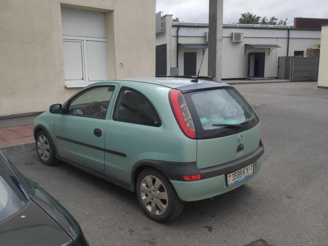 Opel Corsa 2000 року