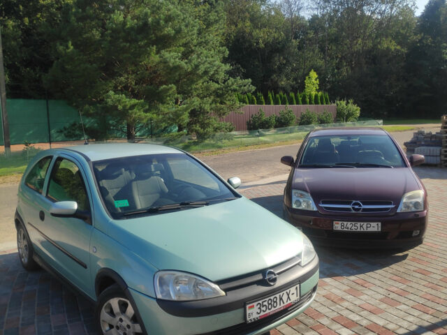 Opel Corsa 2000 року