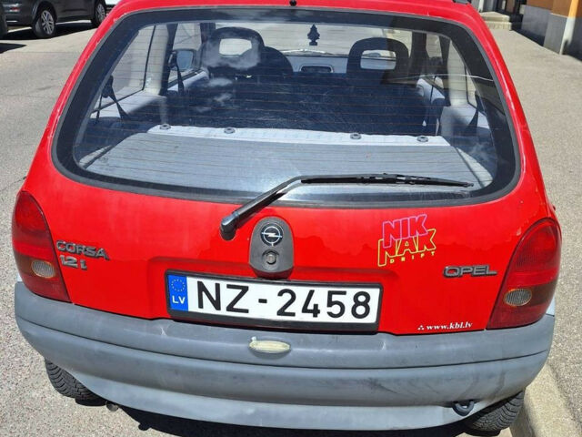 Opel Corsa 1998 року