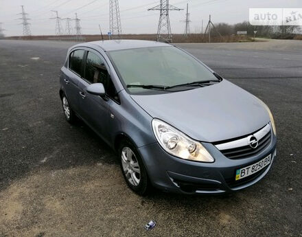 Opel Corsa 2010 года