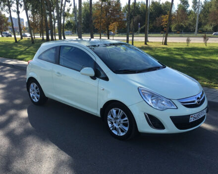 Opel Corsa 2012 року