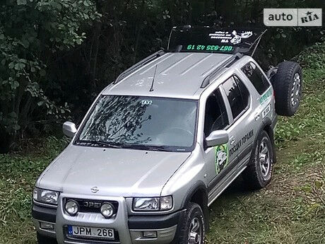 Opel Frontera 2002 року