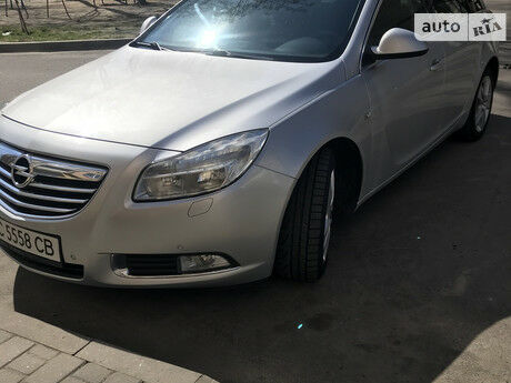 Opel Insignia Sports Tourer 2011 року