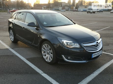 Opel Insignia Sports Tourer 2014 года