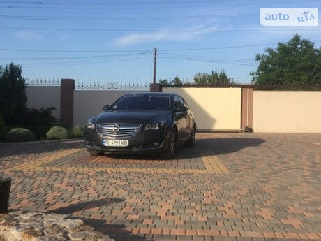 Опель Инсигния 2014 року Opel Insignia 2014 року