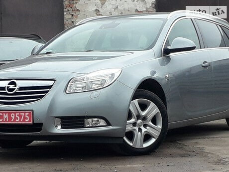 Opel Insignia 2012 года