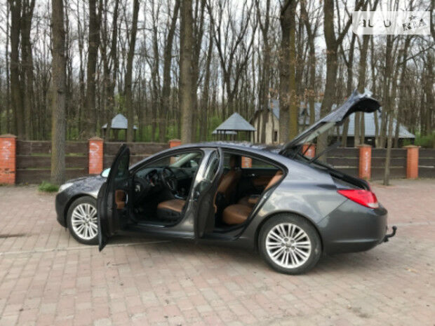 Opel Insignia 2012 года