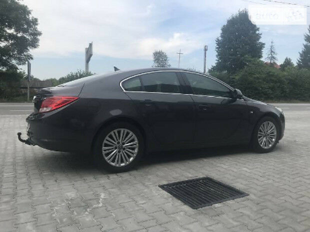 Opel Insignia 2012 года