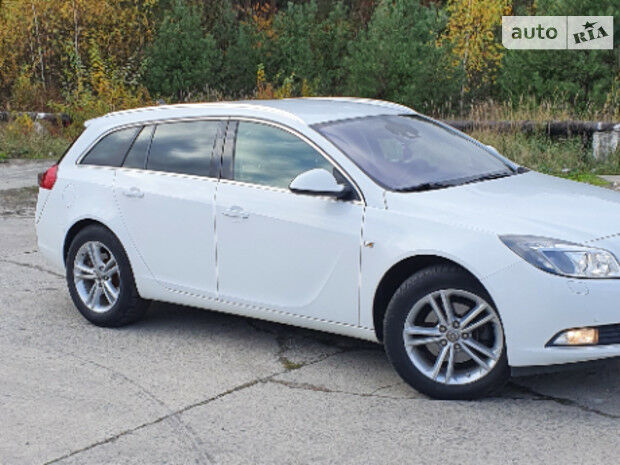 Opel Insignia 2012 года