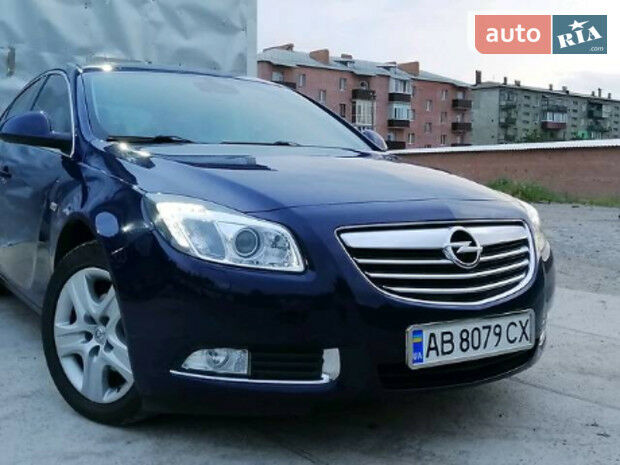 Opel Insignia 2011 года