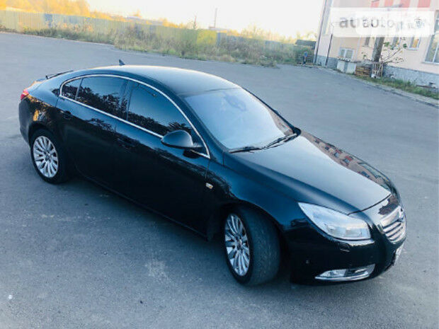 Opel Insignia 2010 року