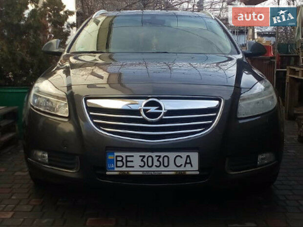 Opel Insignia 2011 года