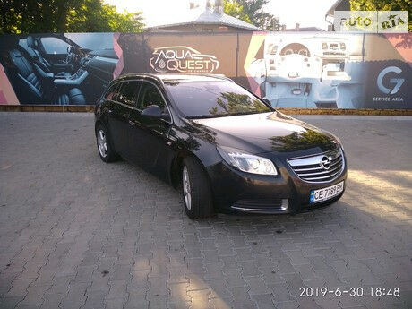 Opel Insignia 2010 року