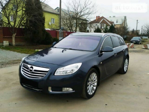 Opel Insignia 2010 года