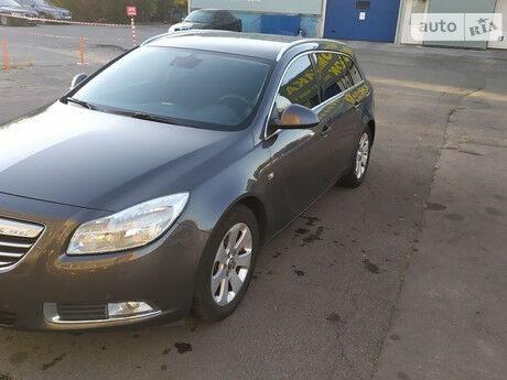 Opel Insignia 2010 года