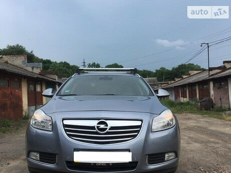 Опель Инсигния 2009 года Opel Insignia 2009 года