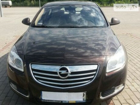 Опель Инсигния 2012 года Opel Insignia 2012 года