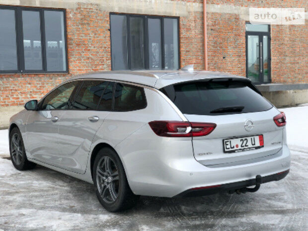 Opel Insignia 2018 года