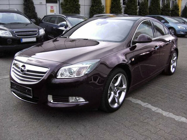 Opel Insignia 2010 года