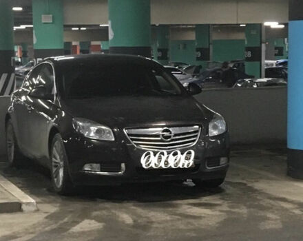 Opel Insignia 2011 року