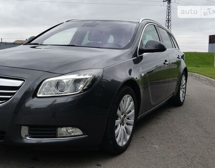 Opel Insignia 2010 року