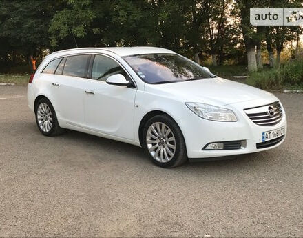 Opel Insignia 2011 года