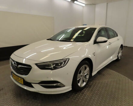 Opel Insignia 2018 года