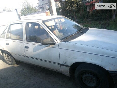 Опель Кадет 1986 года Opel Kadett 1986 года