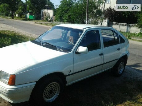 Opel Kadett 1987 року