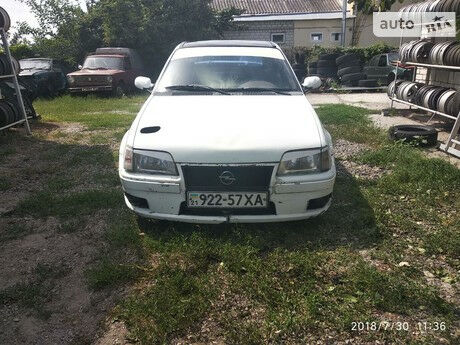 Опель Кадет 1987 року Opel Kadett 1987 року