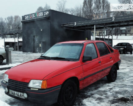 Фото на отзыв с оценкой 3.6 о Opel Kadett 1987 году выпуска от автора "Albert Petreli" с текстом: Очень экономный в обслуживании и дешевый при покупке , все запчасти Ланос , Нексия , мотор переби...