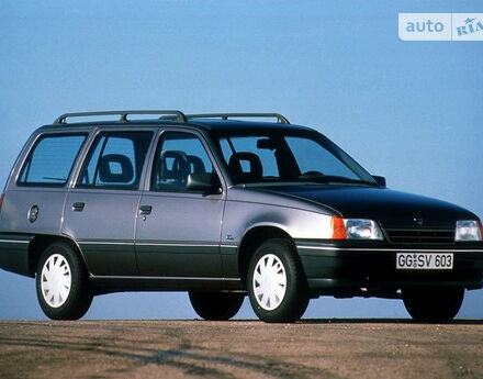 Opel Kadett 1988 года