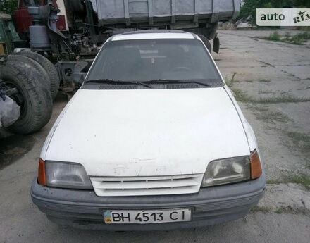 Opel Kadett 1987 року