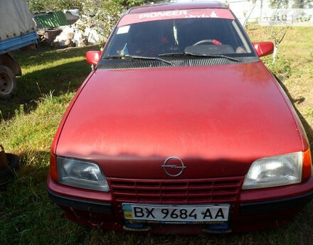 Opel Kadett 1987 року