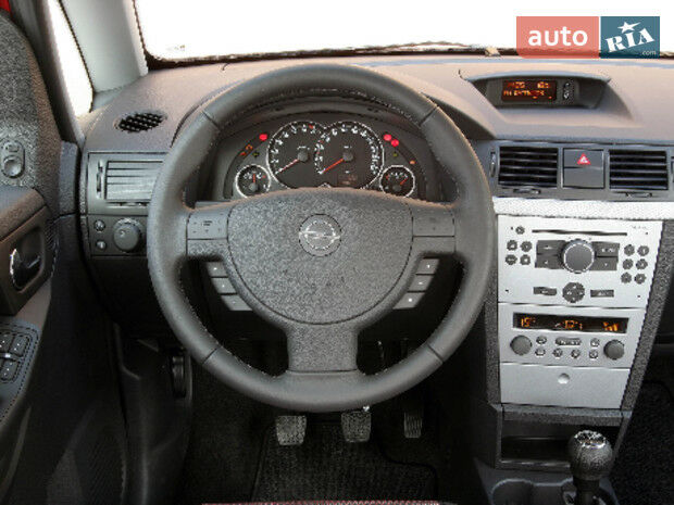 Опель Мерива 2008 года Opel Meriva 2008 года
